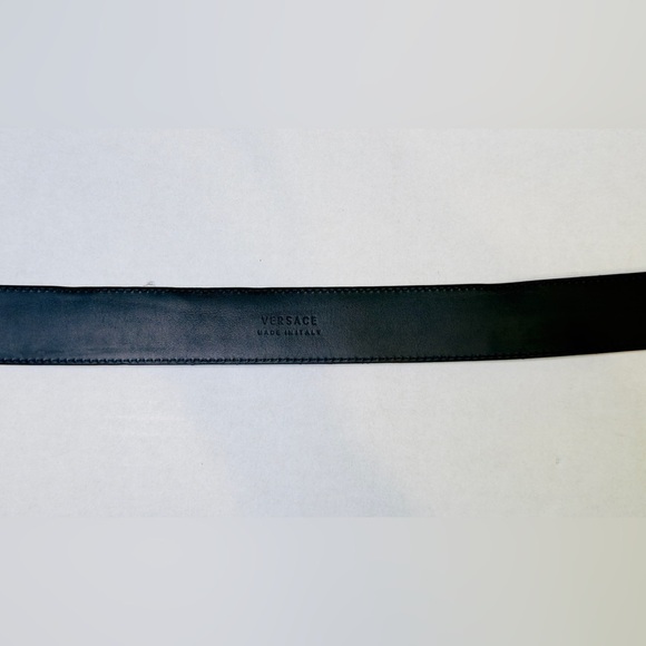 Versace La Medusa Greca Buckle Leather Belt Black 100 Cm DCU4140 Size 34 - Picture 13 of 16